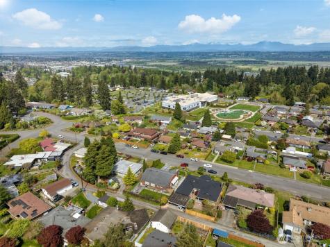 4826 Delaware Avenue Everett WA 98203