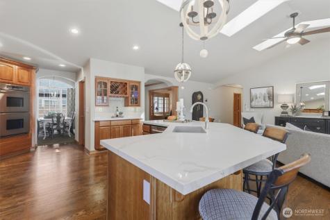 20615 39th Avenue SE Bothell WA 98012