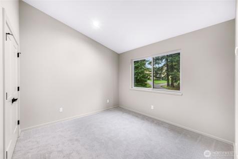 404 Willow Road Place Bellingham WA 98226