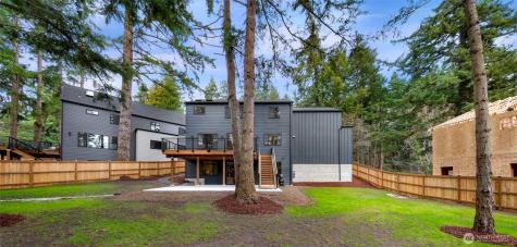 404 Willow Road Place Bellingham WA 98226