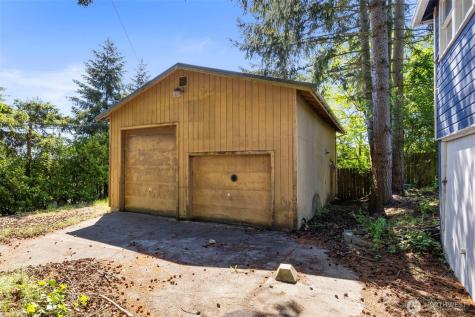 26304 Bannister Street NE Kingston WA 98346
