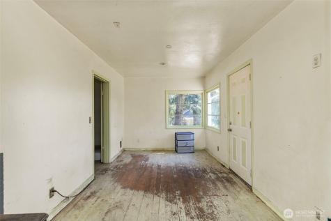 26304 Bannister Street NE Kingston WA 98346