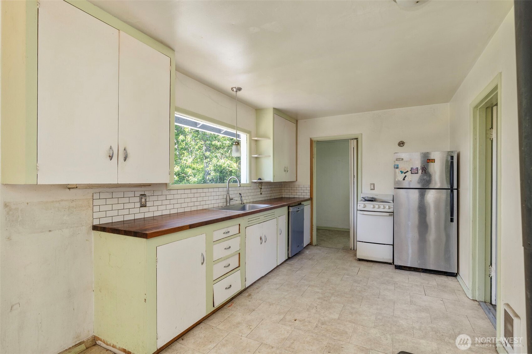 26304 Bannister Street NE Kingston WA 98346