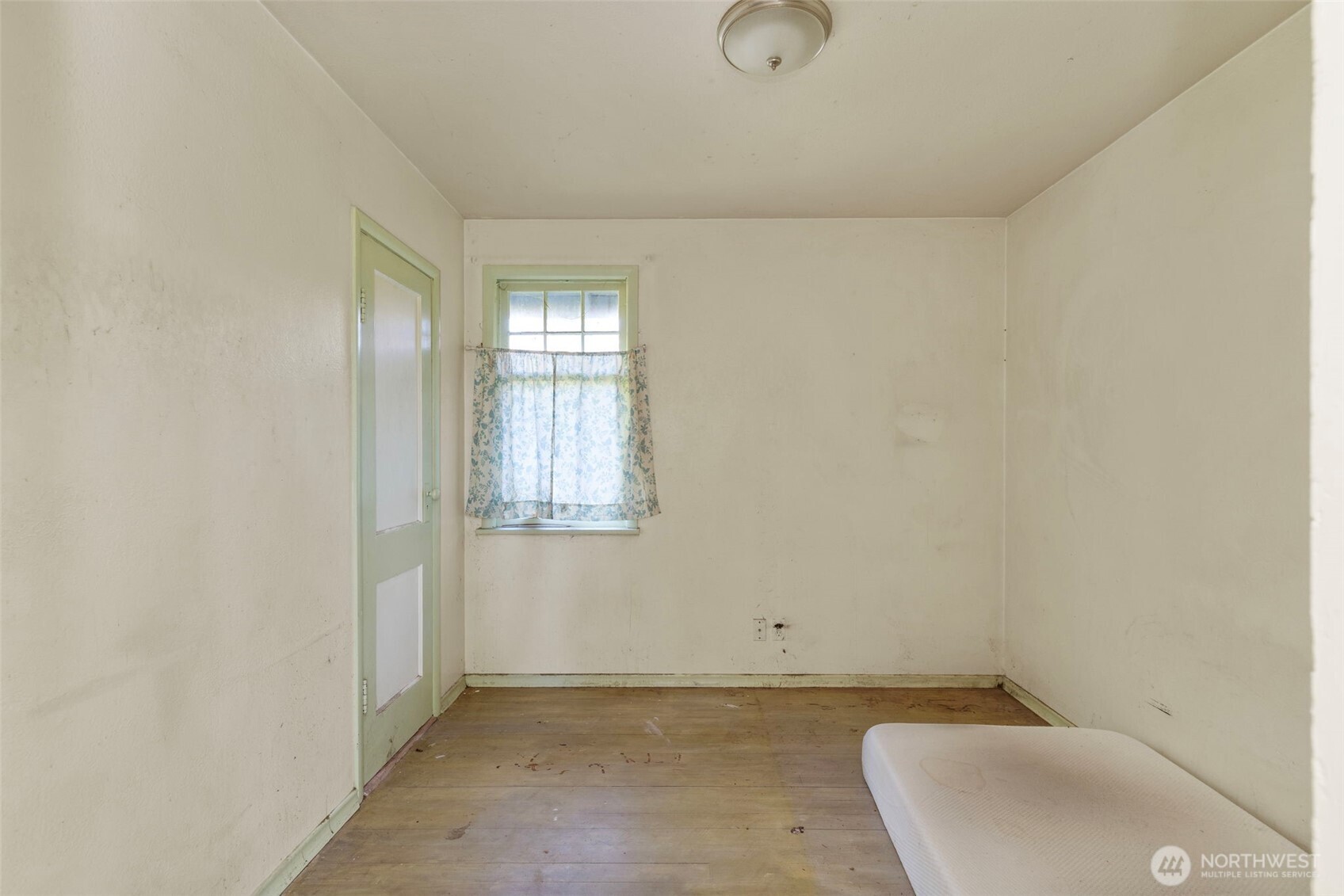 26304 Bannister Street NE Kingston WA 98346