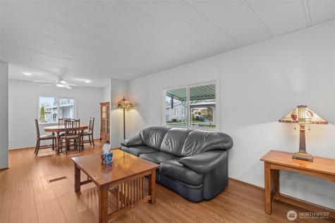 11436 SE 208th Street Kent WA 98031