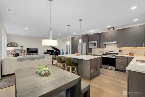 8609 244th Street SW Edmonds WA 98026