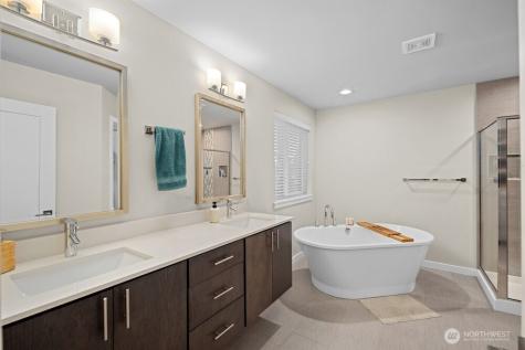 8609 244th Street SW Edmonds WA 98026