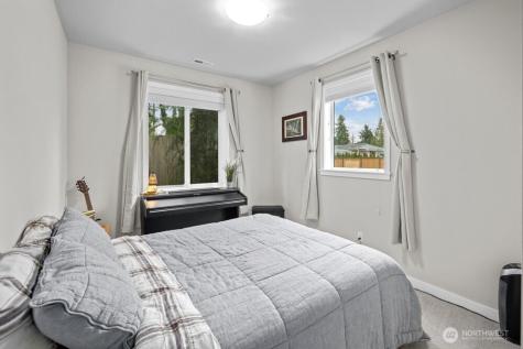 8609 244th Street SW Edmonds WA 98026