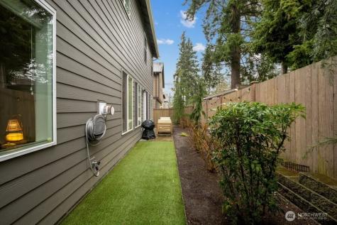 8609 244th Street SW Edmonds WA 98026