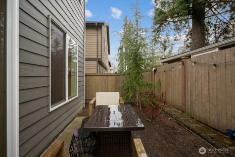 8609 244th Street SW Edmonds WA 98026
