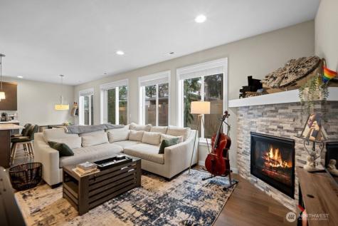 8609 244th Street SW Edmonds WA 98026