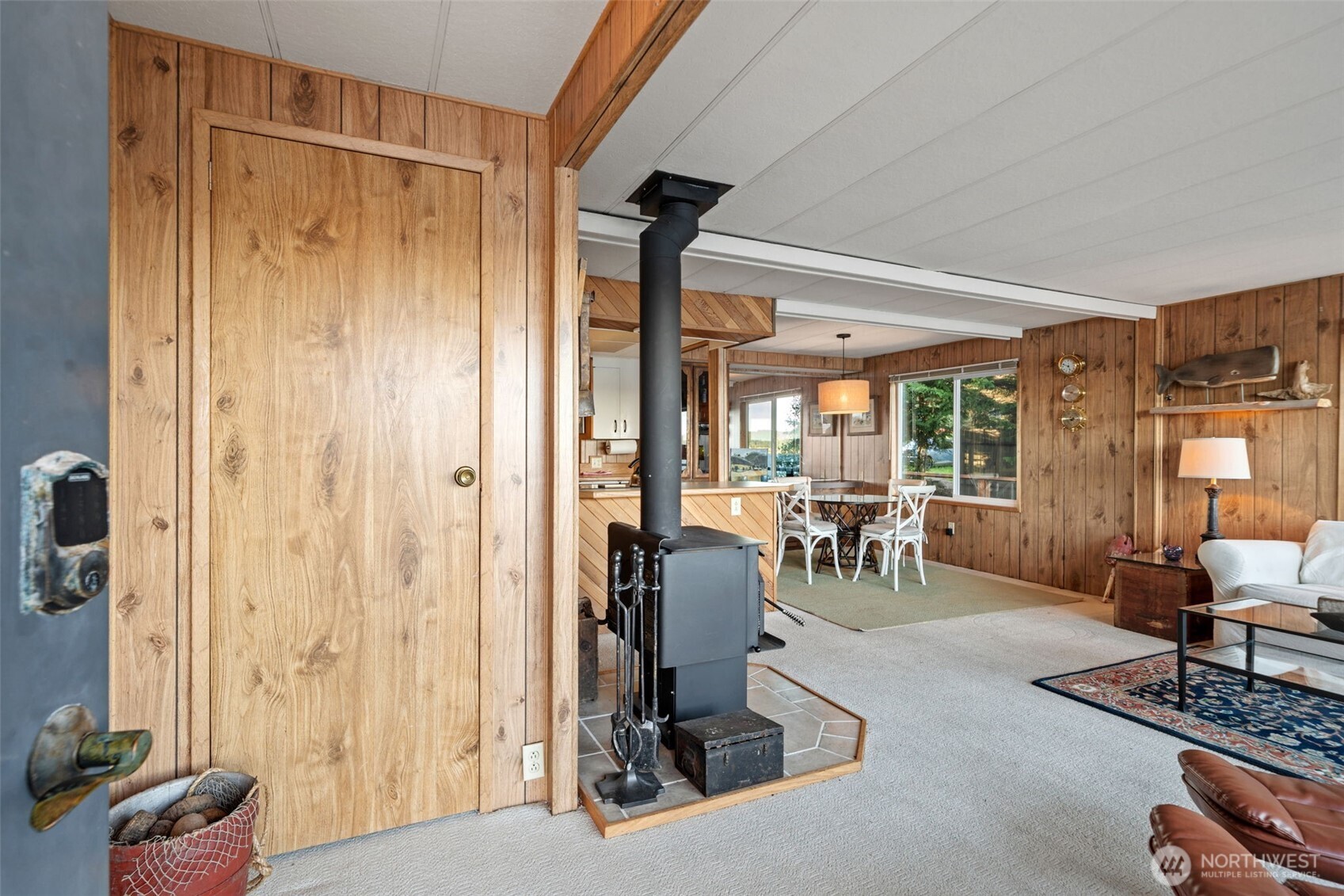 727 E Stretch Island Road S Grapeview WA 98546