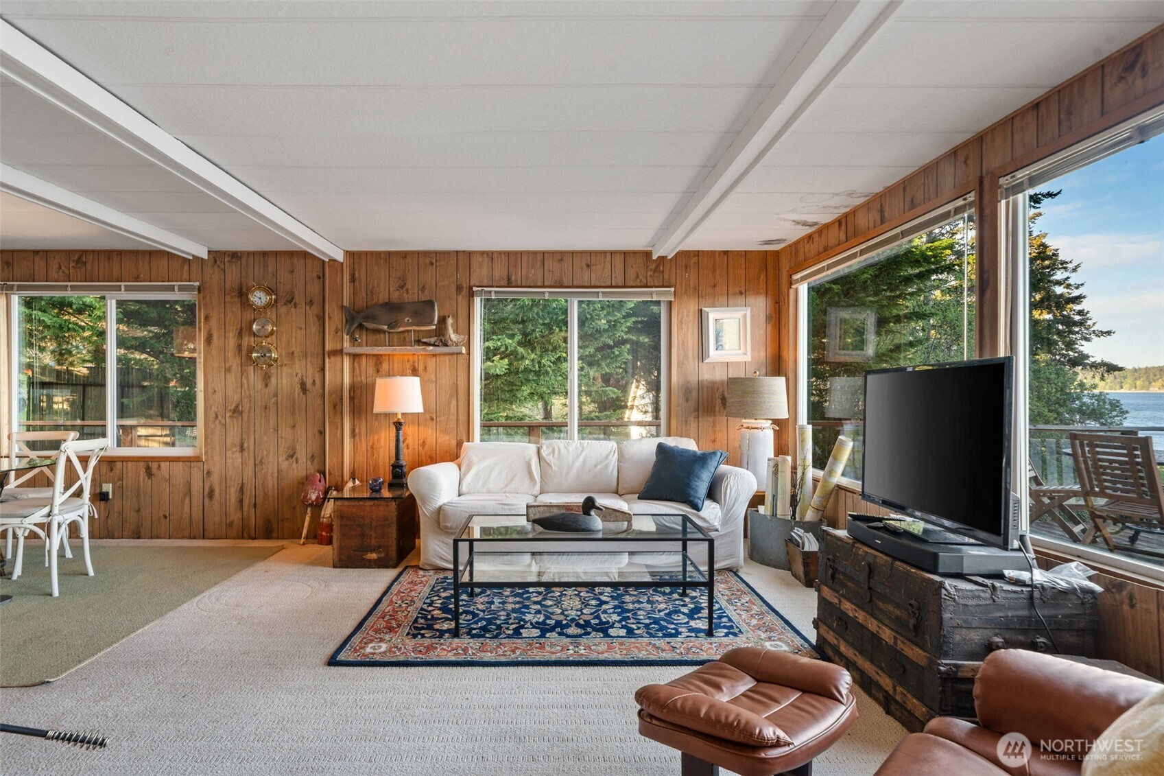 727 E Stretch Island Road S Grapeview WA 98546