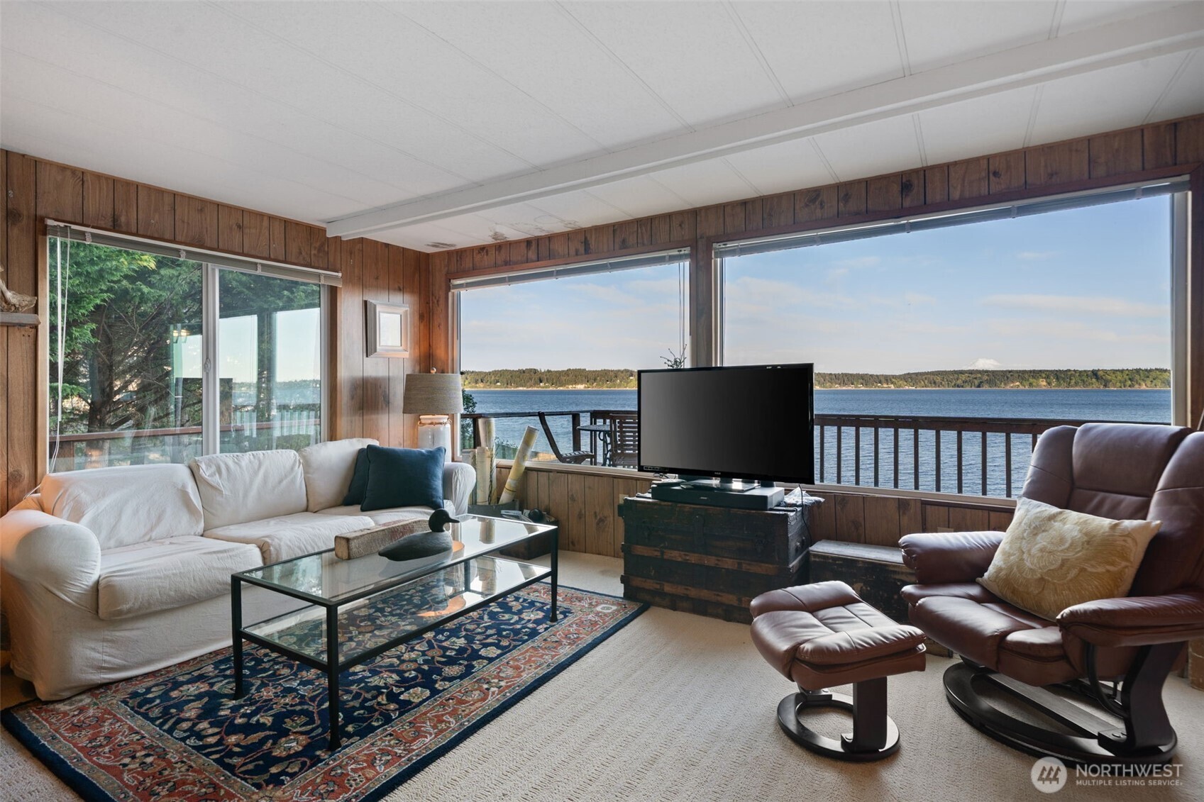 727 E Stretch Island Road S Grapeview WA 98546