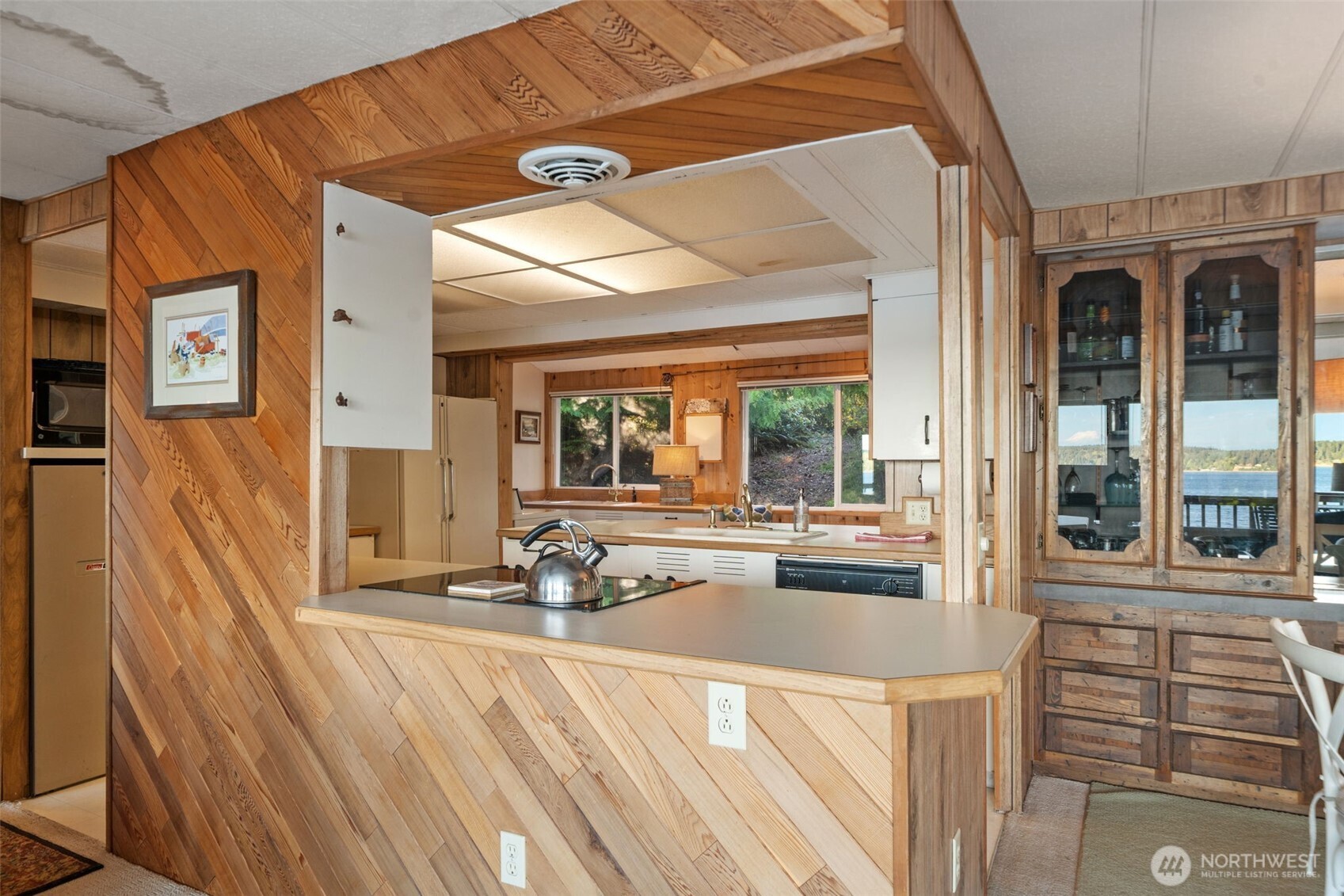 727 E Stretch Island Road S Grapeview WA 98546