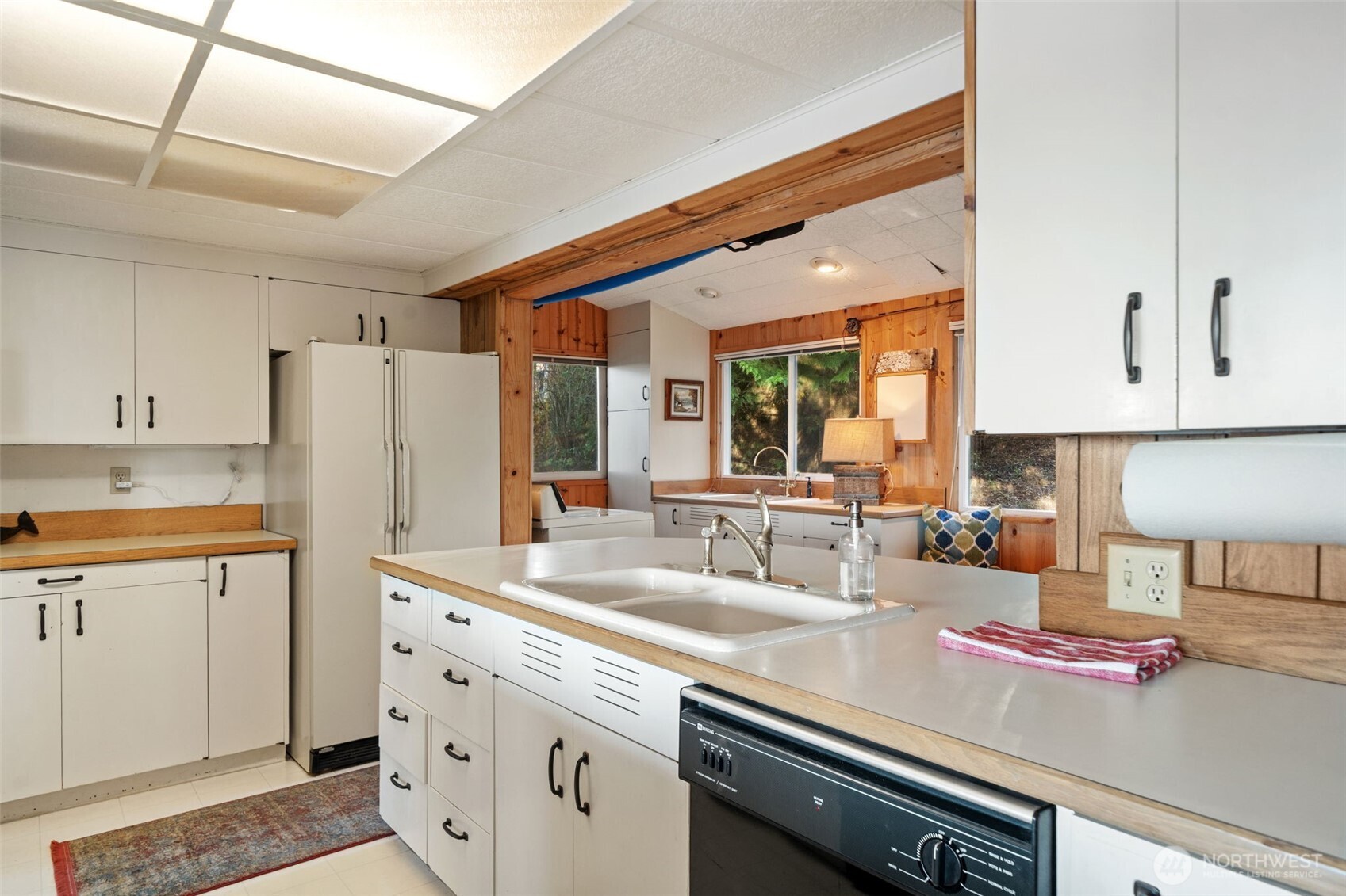 727 E Stretch Island Road S Grapeview WA 98546
