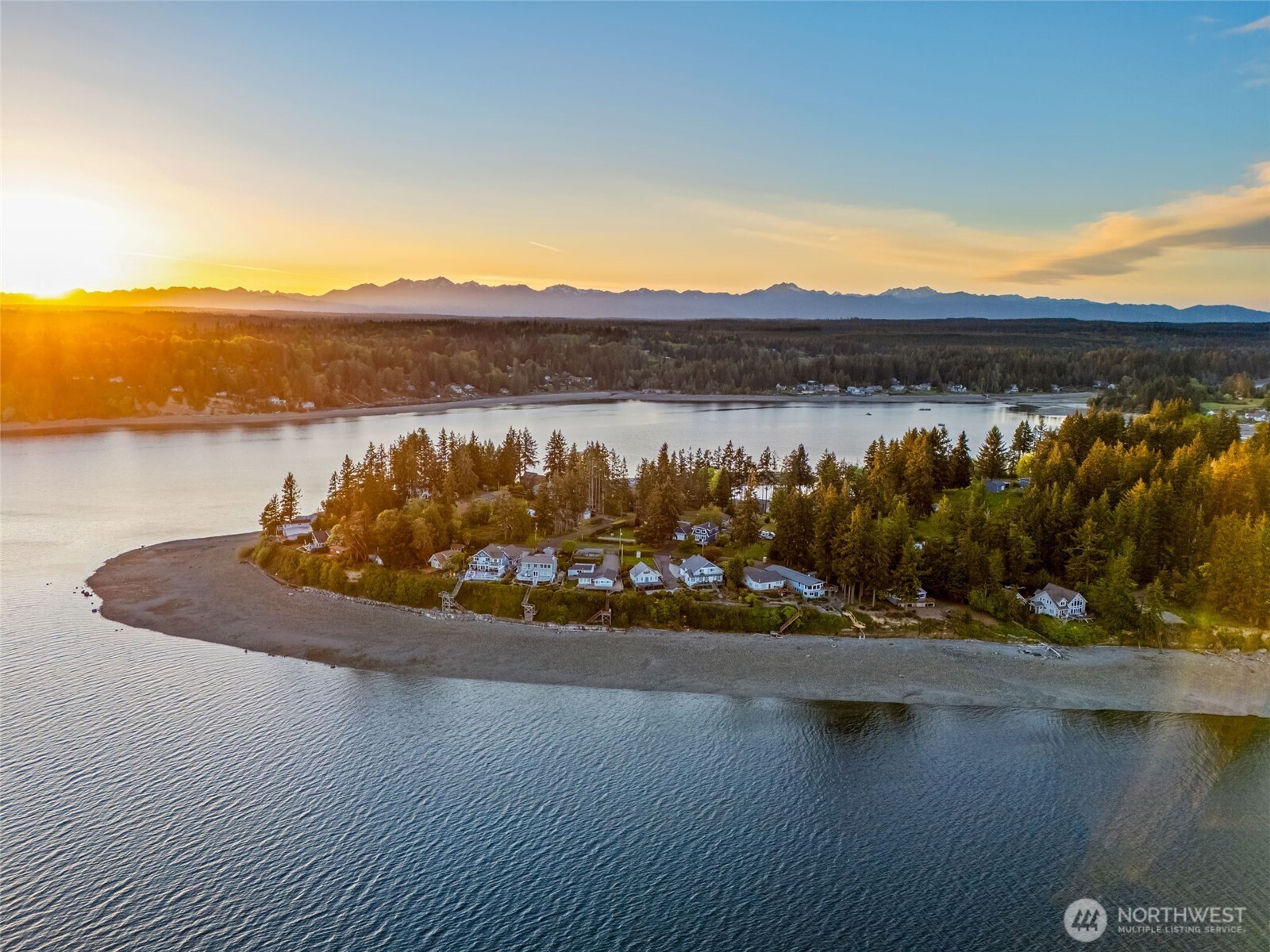 727 E Stretch Island Road S Grapeview WA 98546