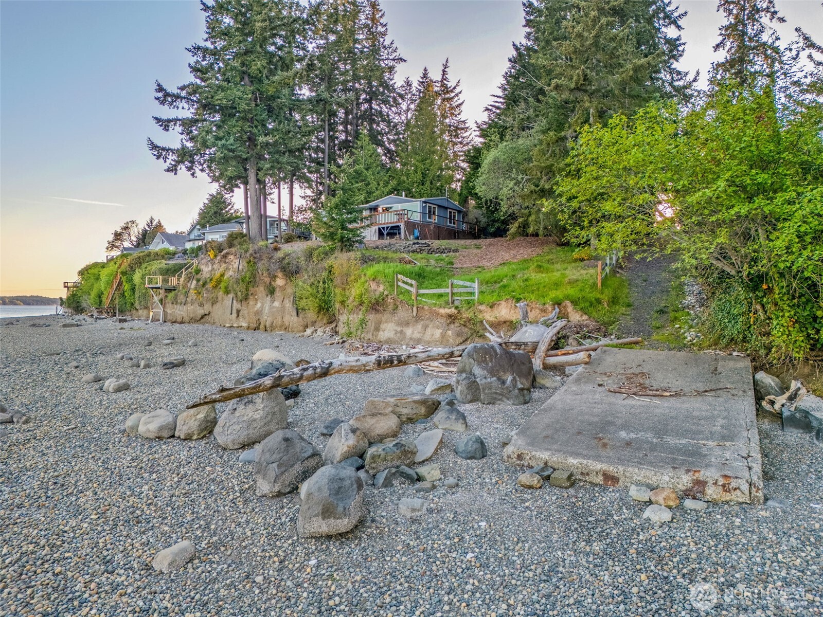 727 E Stretch Island Road S Grapeview WA 98546