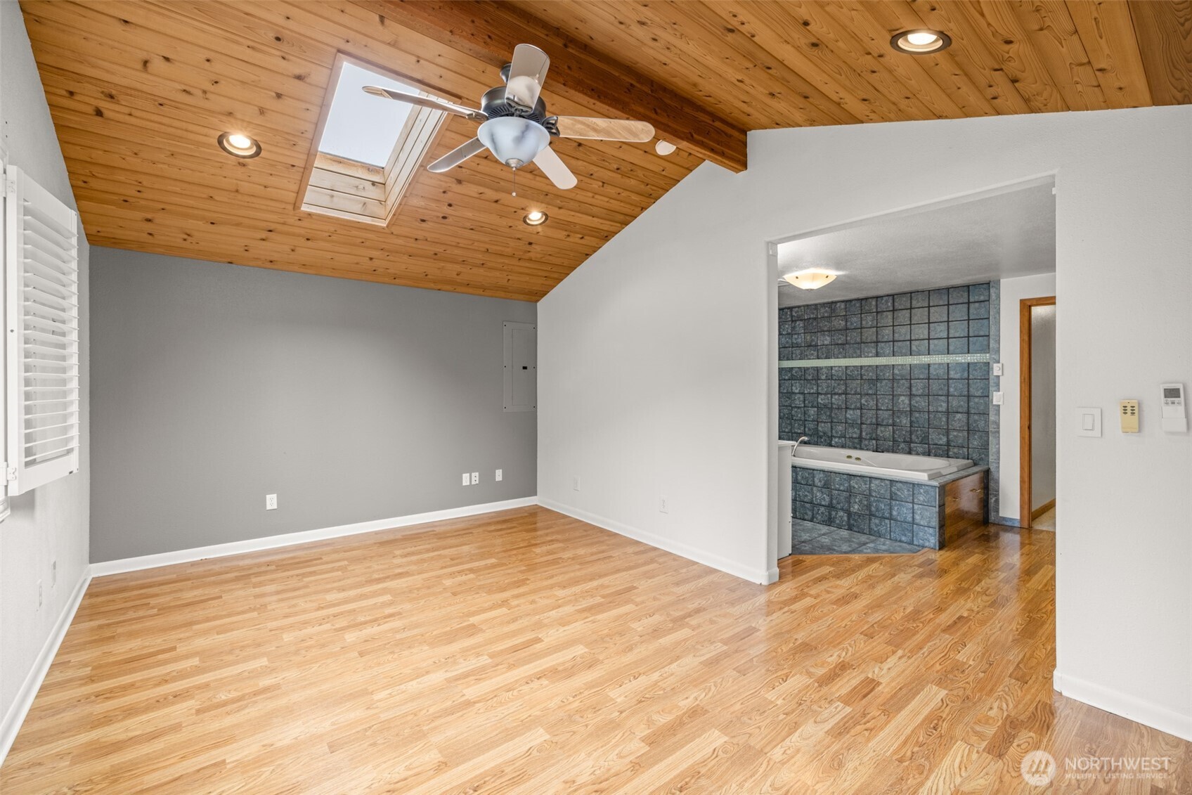 10 Whispering Firs Port Angeles WA 98363