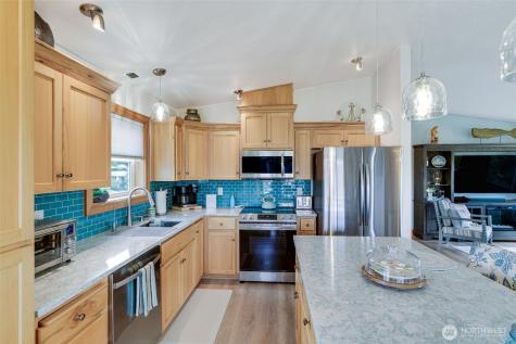 33410 G Street Ocean Park WA 98640