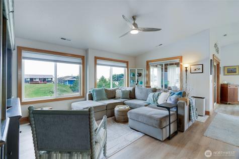 33410 G Street Ocean Park WA 98640