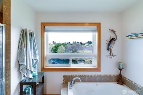 33410 G Street Ocean Park WA 98640