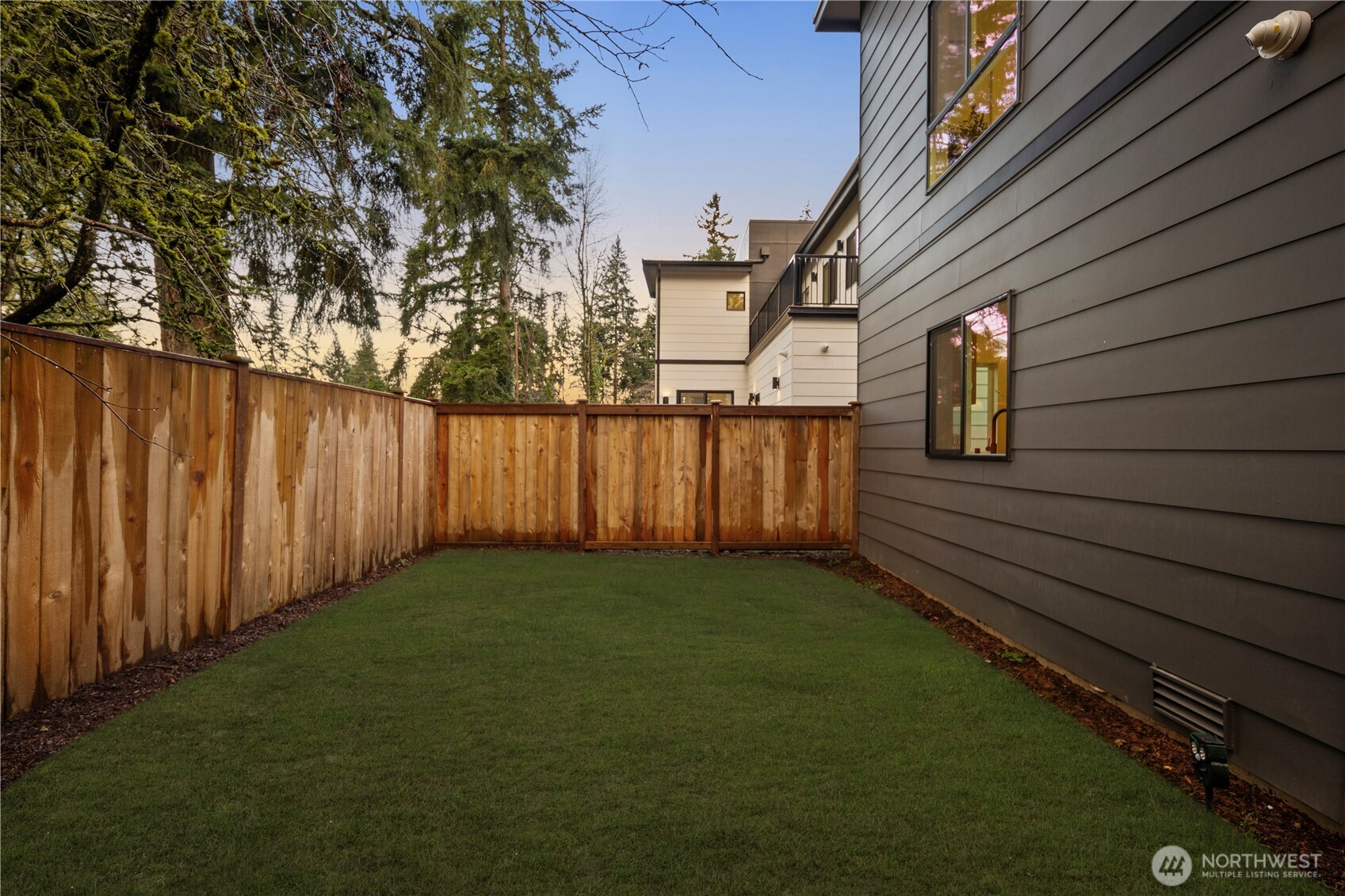 13009 NE 104th Place Kirkland WA 98033