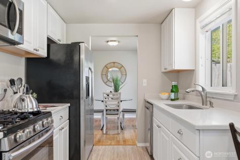 21225 96th Avenue W Edmonds WA 98020