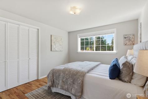 21225 96th Avenue W Edmonds WA 98020