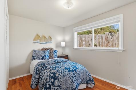 21225 96th Avenue W Edmonds WA 98020
