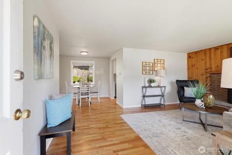 21225 96th Avenue W Edmonds WA 98020