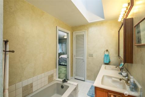 243 Henning Drive Camano Island WA 98282