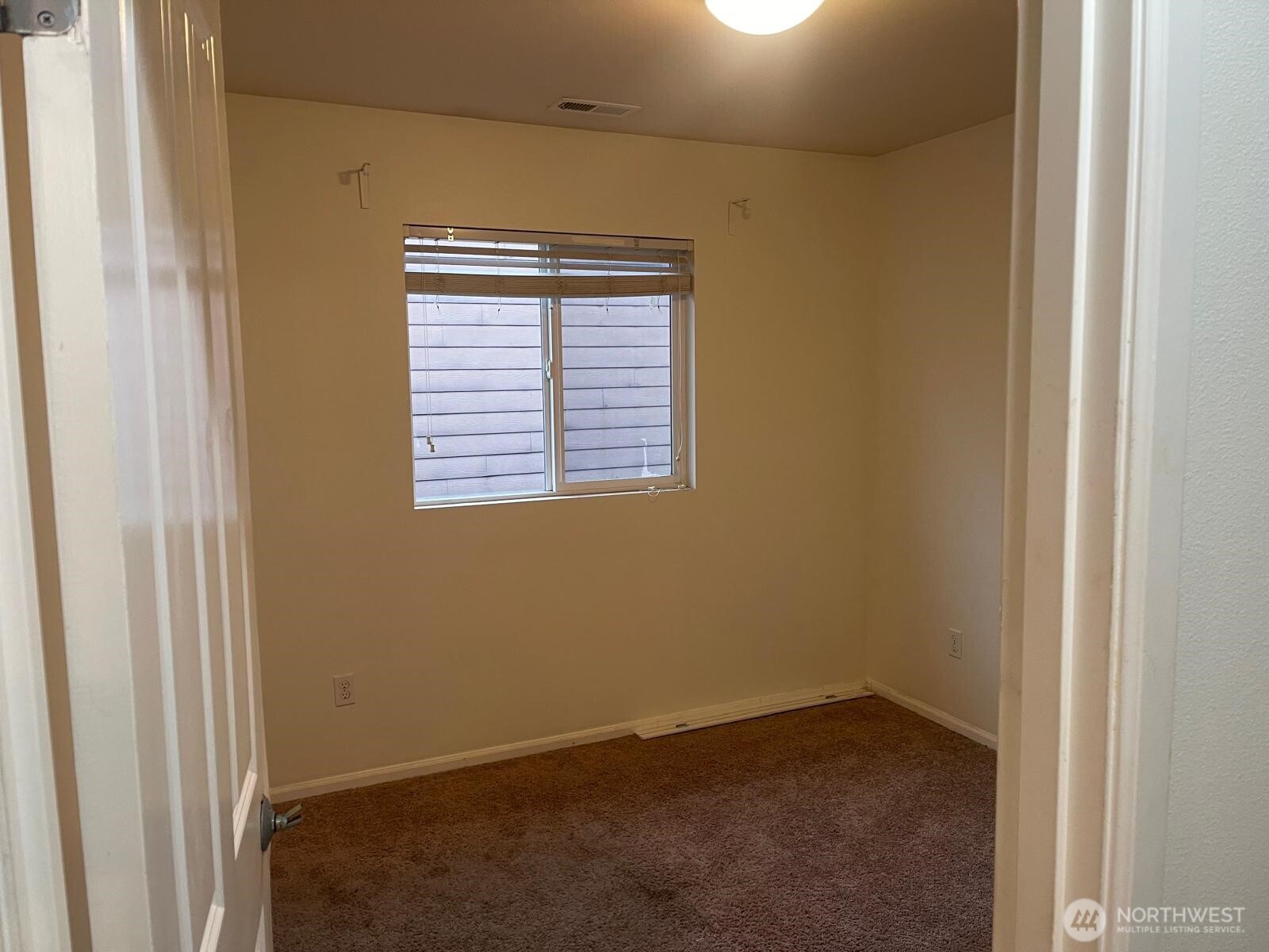 6827 41st Street E Fife WA 98424