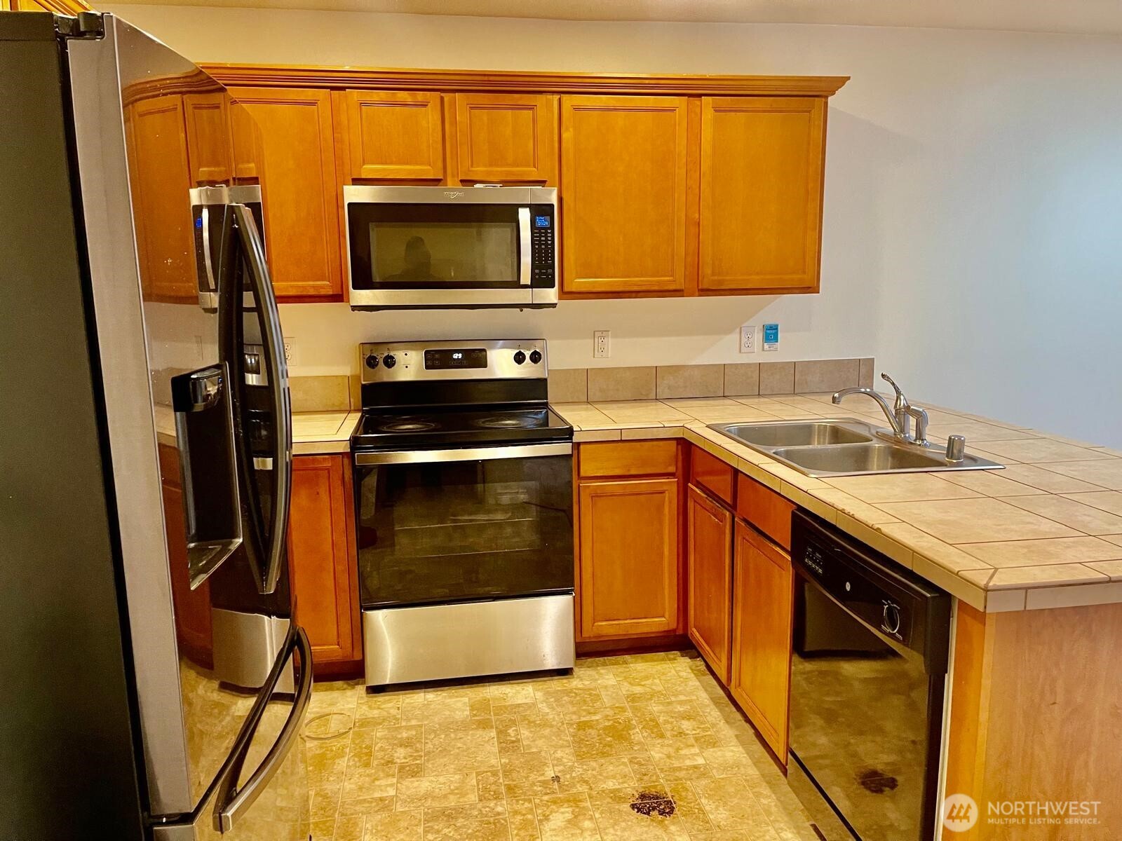 6827 41st Street E Fife WA 98424
