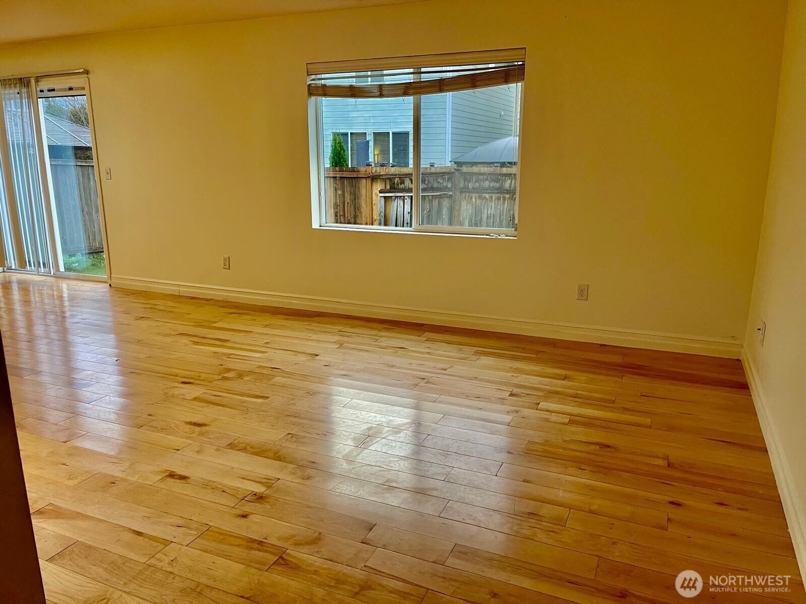 6827 41st Street E Fife WA 98424