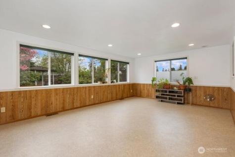 8704 48th Drive NE Marysville WA 98270