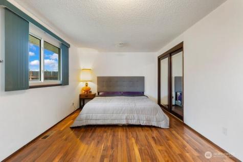 8704 48th Drive NE Marysville WA 98270