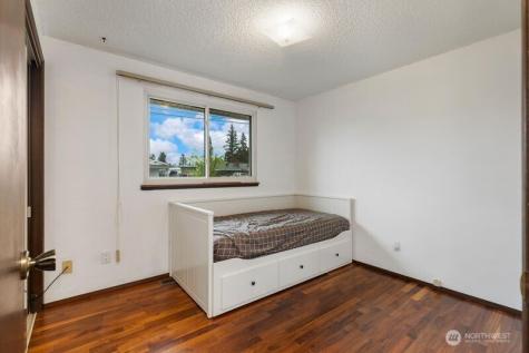 8704 48th Drive NE Marysville WA 98270