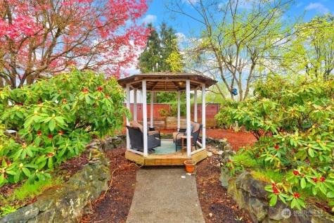 8704 48th Drive NE Marysville WA 98270