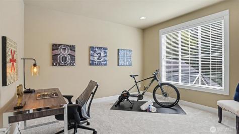 24020 NE 20th Street Sammamish WA 98074