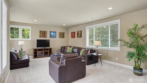 24020 NE 20th Street Sammamish WA 98074