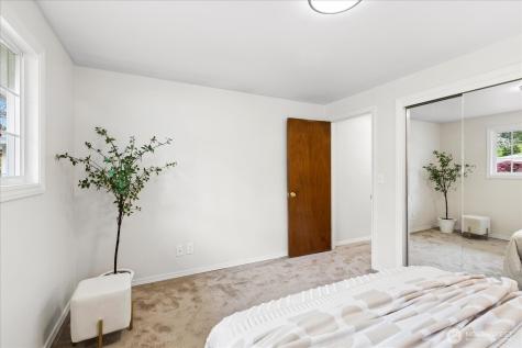 320 NW 202nd Street Shoreline WA 98177