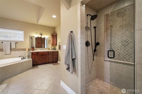 8820 Braeburn Loop Yakima WA 98903