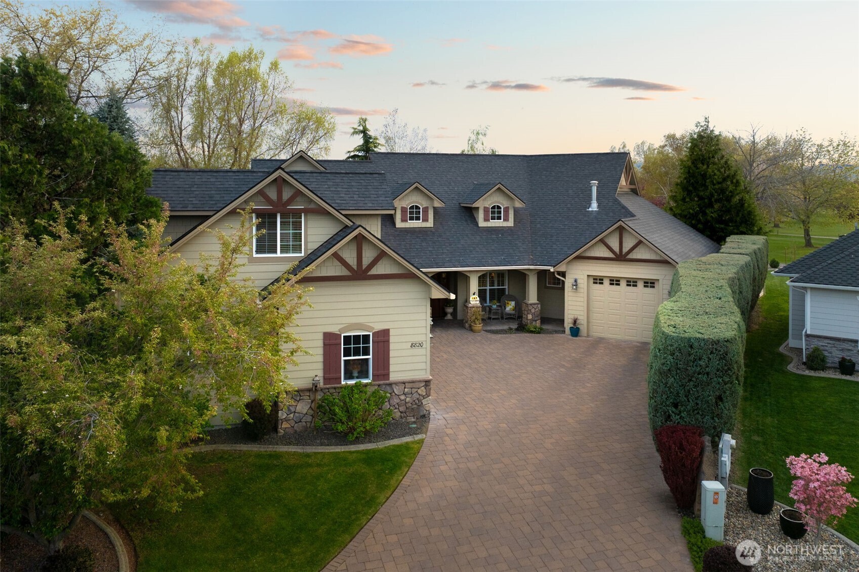 8820 Braeburn Loop Yakima WA 98903
