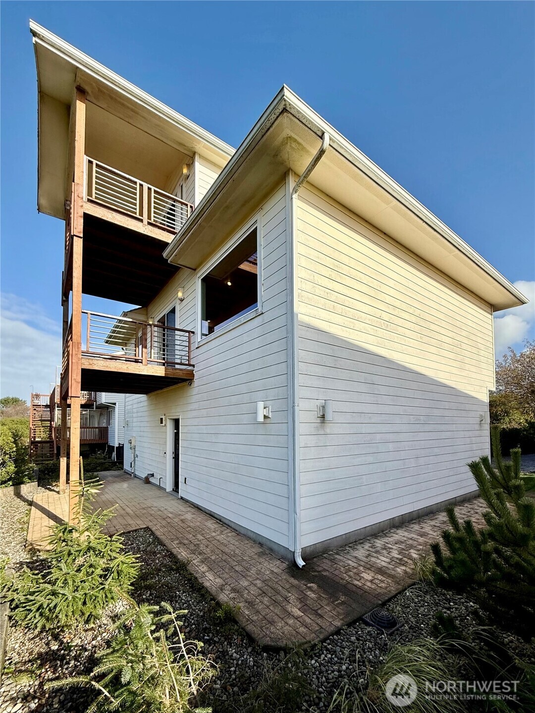 317 Sand Dune Avenue SW Ocean Shores WA 98569