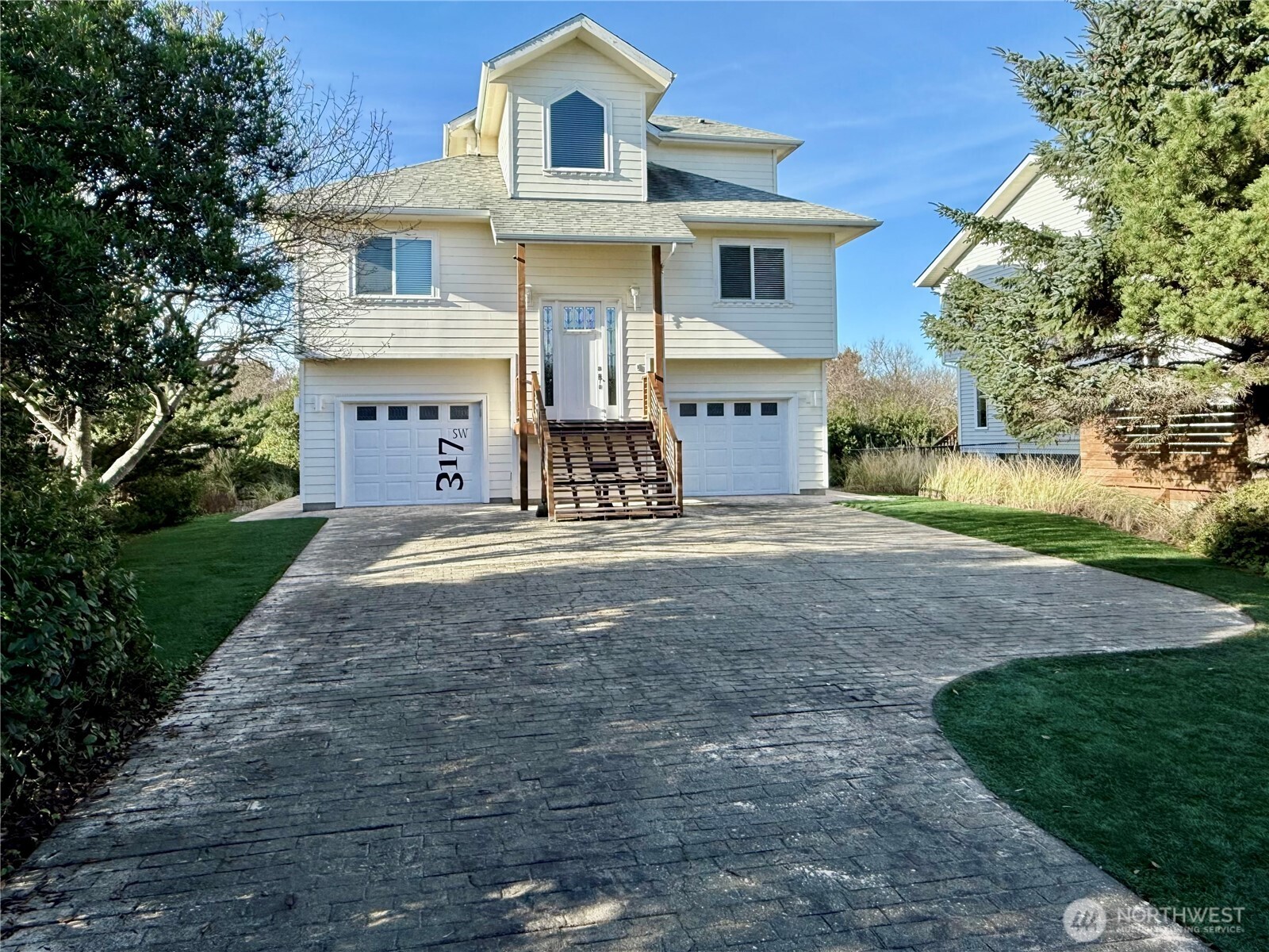 317 Sand Dune Avenue SW Ocean Shores WA 98569