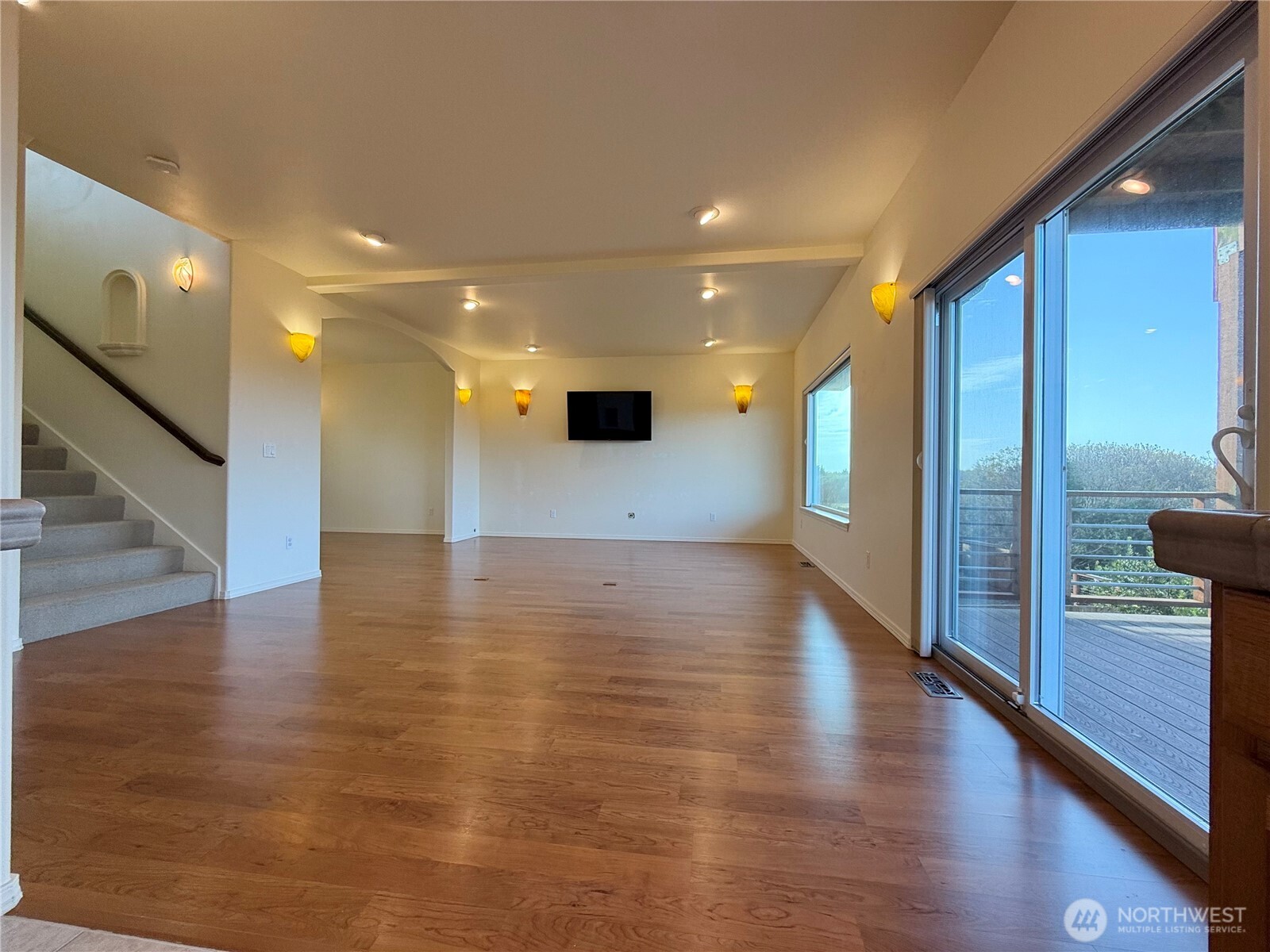317 Sand Dune Avenue SW Ocean Shores WA 98569