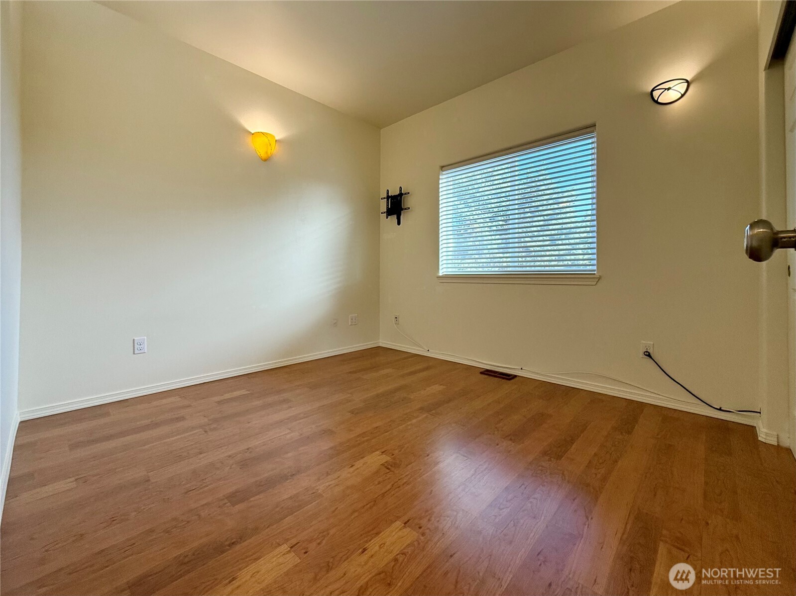 317 Sand Dune Avenue SW Ocean Shores WA 98569
