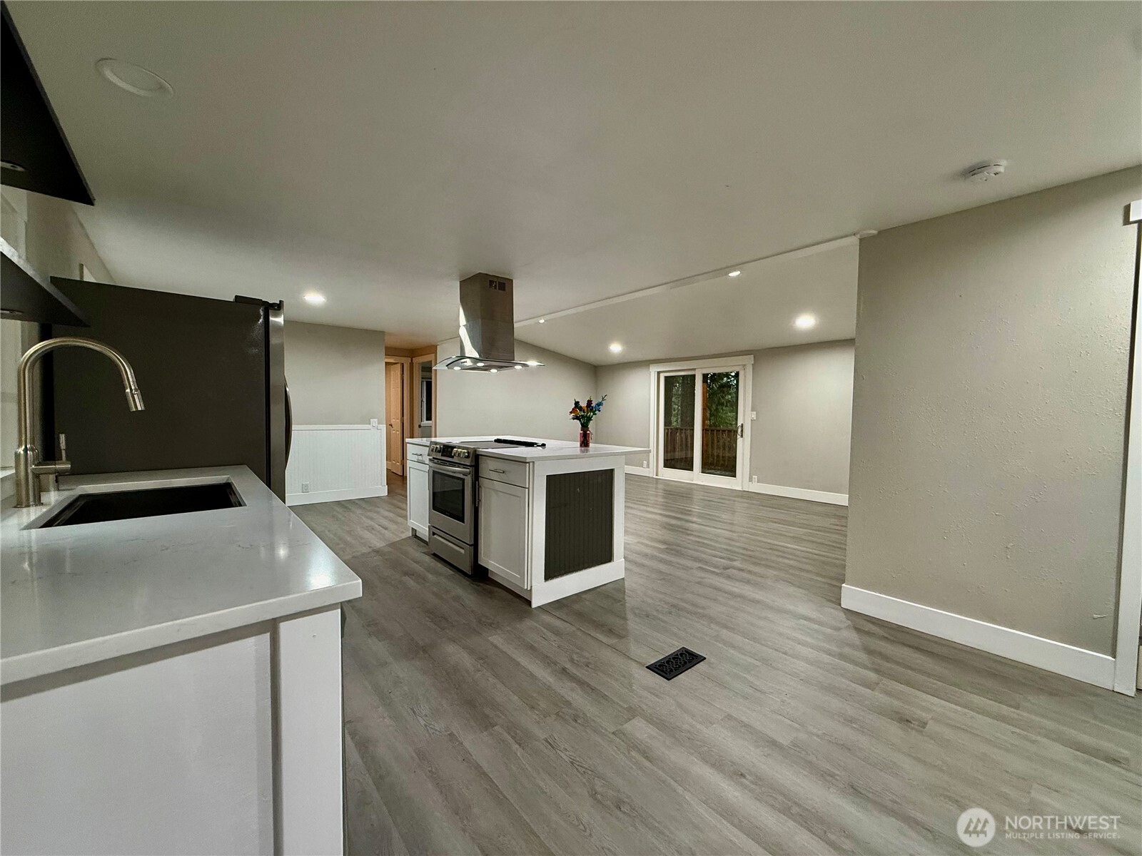1040 NE Larson Boulevard Belfair WA 98528