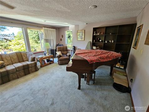 3225 41st Street NE Tacoma WA 98422